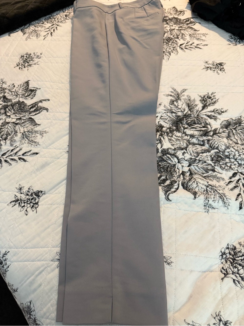 White House Black Market Light Gray Pencil Skirt - Sleek Professional Style